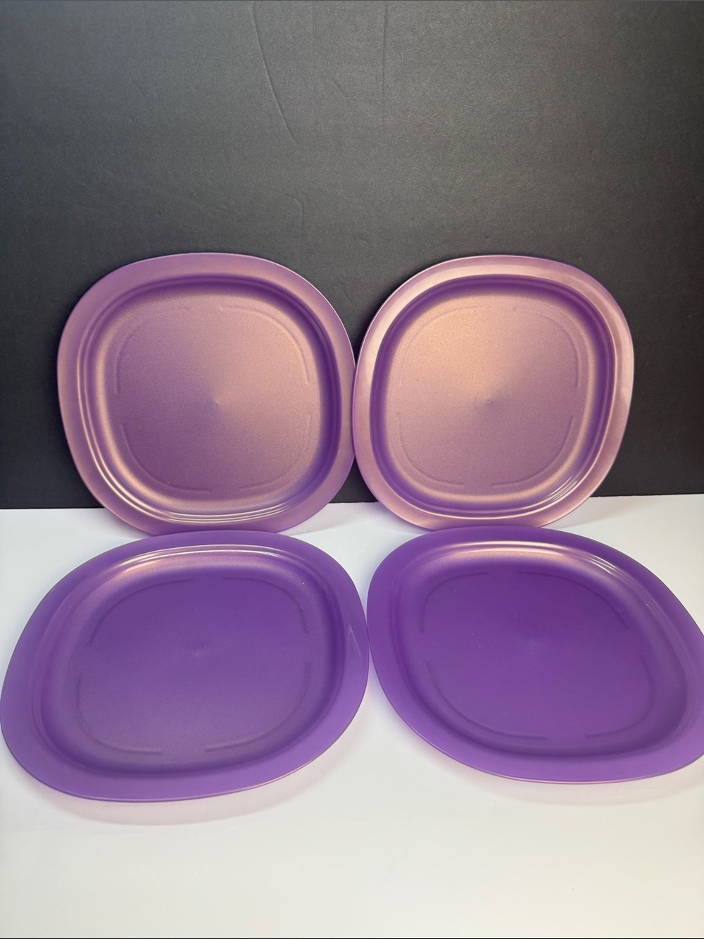 Tupperware impressions luncheon plates microwavable reheatable set of 4 purple